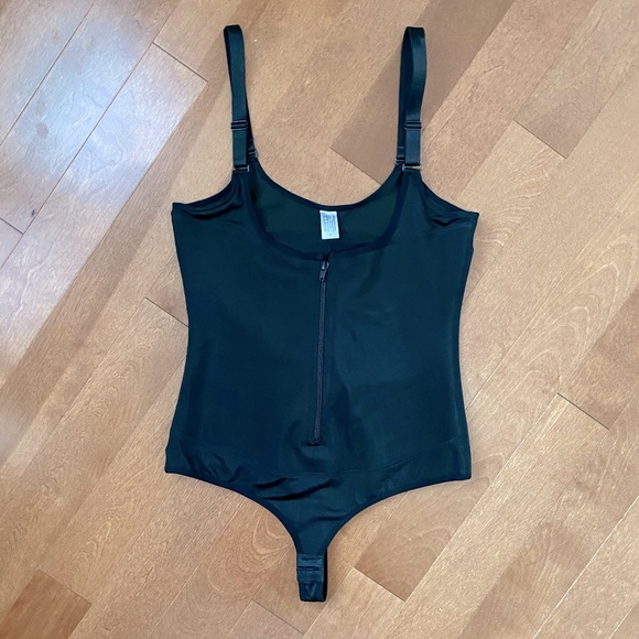 ✨NWOT | Black Cami-Thong Body shaper - Picture 6 of 10